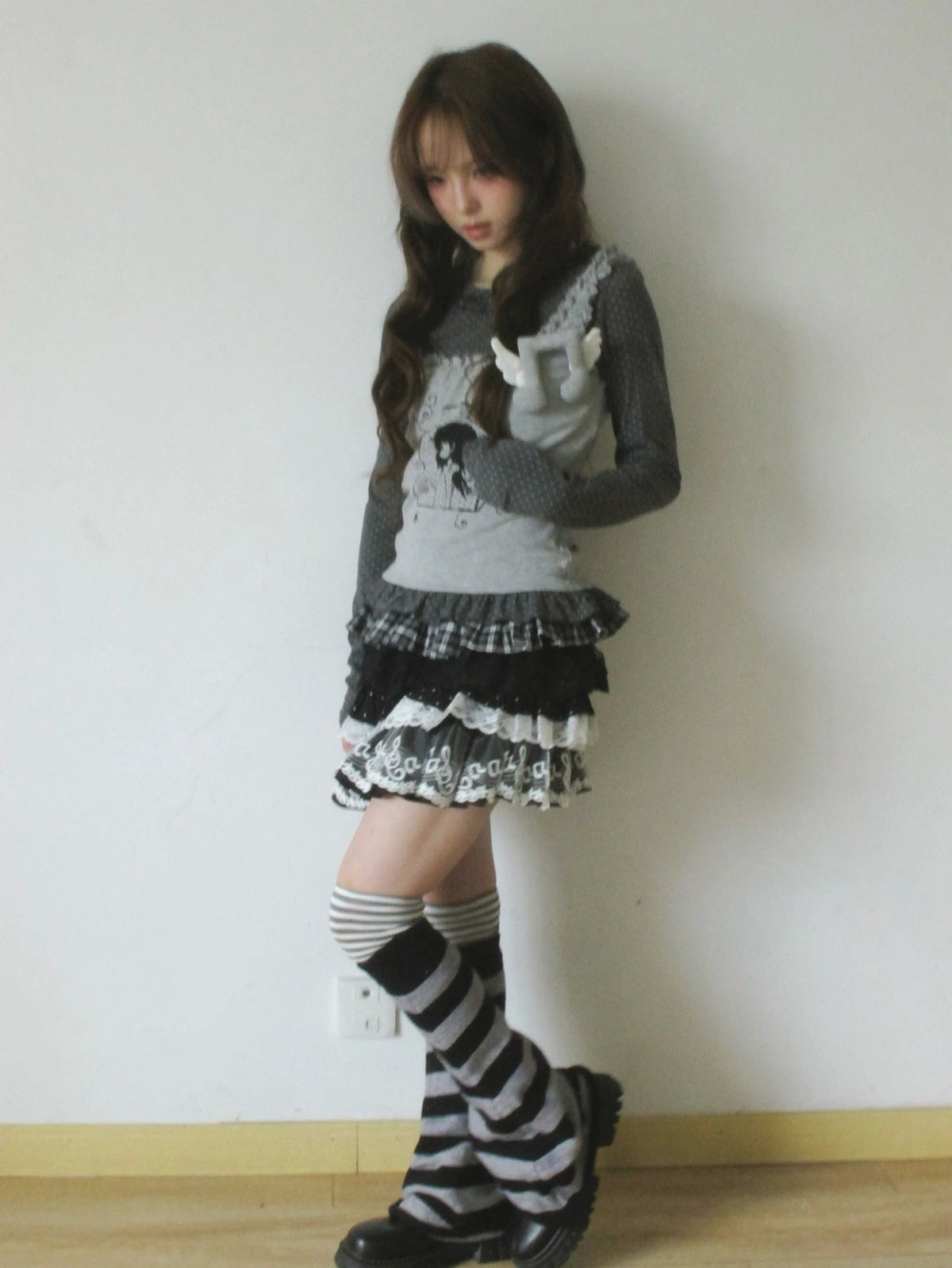 Star Print Layered Slim Long Sleeve Tee OL2440
