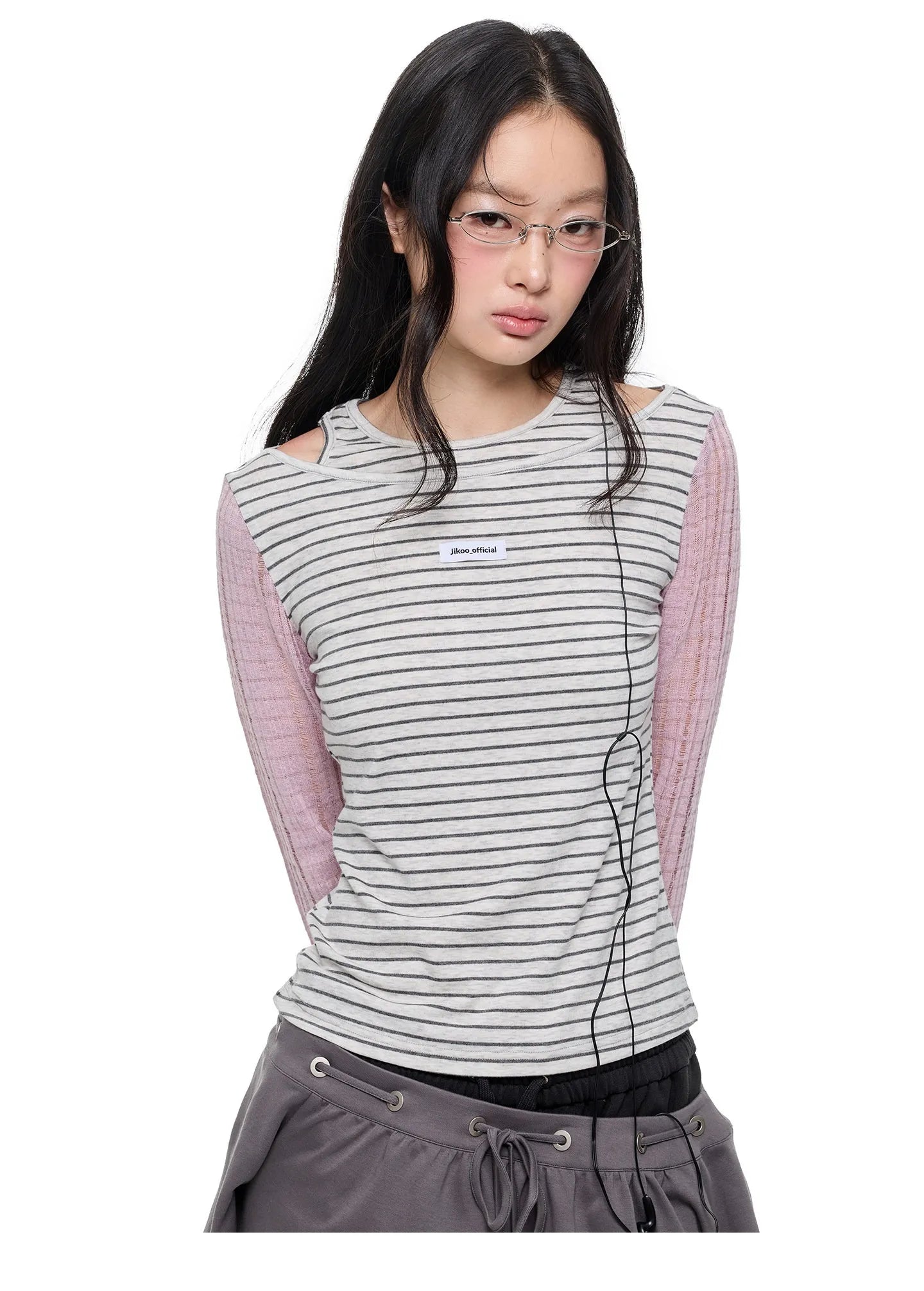 Contrast Stripe Cutout Shoulder T Shirt OL2380