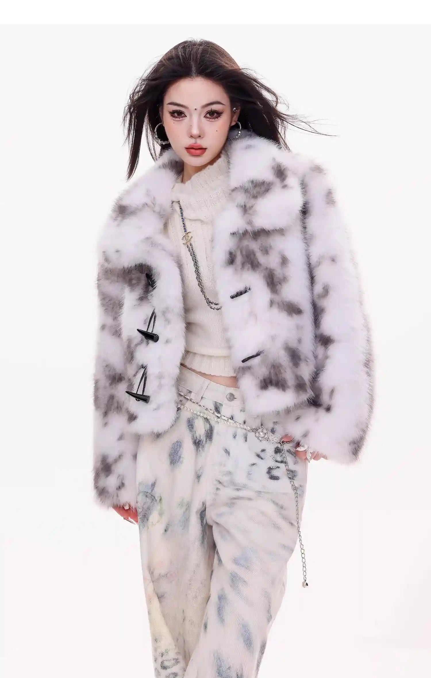 Plush Faux Fur Knit Jacket in Soft Grey   OL1990