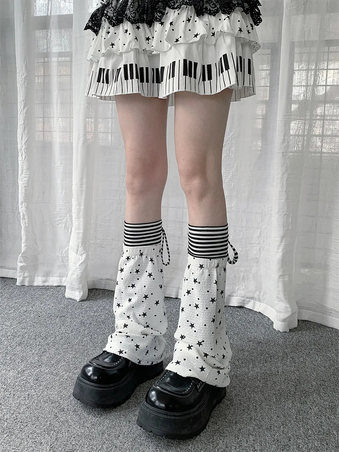 Star Stripe Lace Up Leg Warmers OLA031
