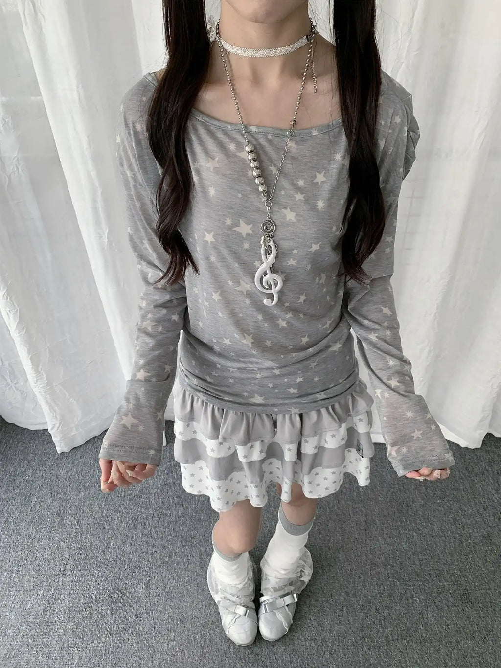 Star Print Slim Long Sleeve Tee oliviroa オリヴィオラ