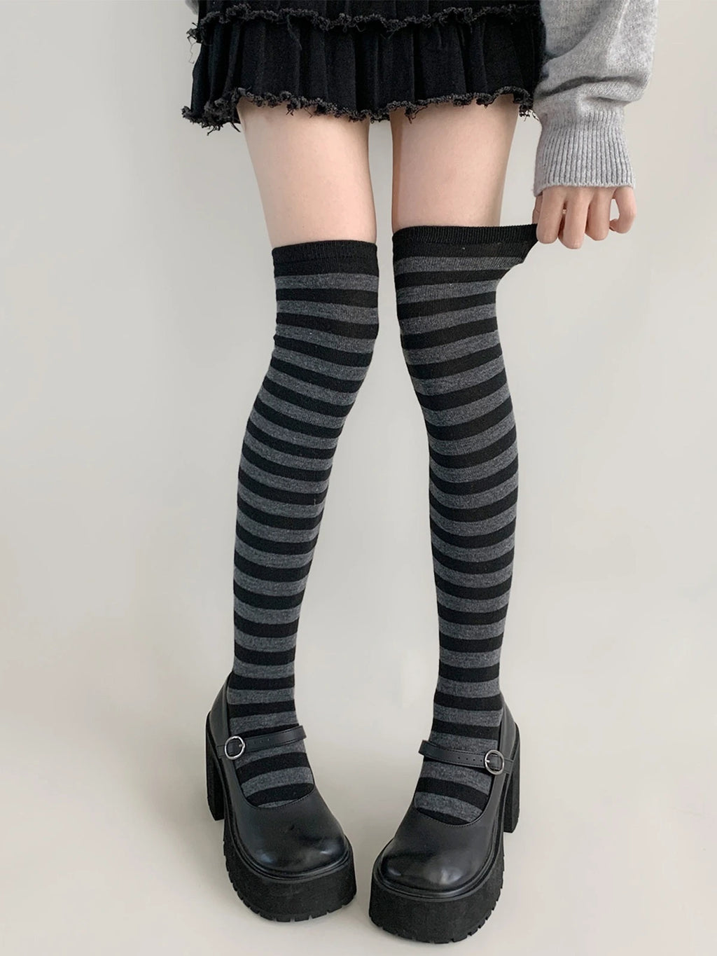 Stripe Color Over Knee Socks oliviroa オリヴィオラ