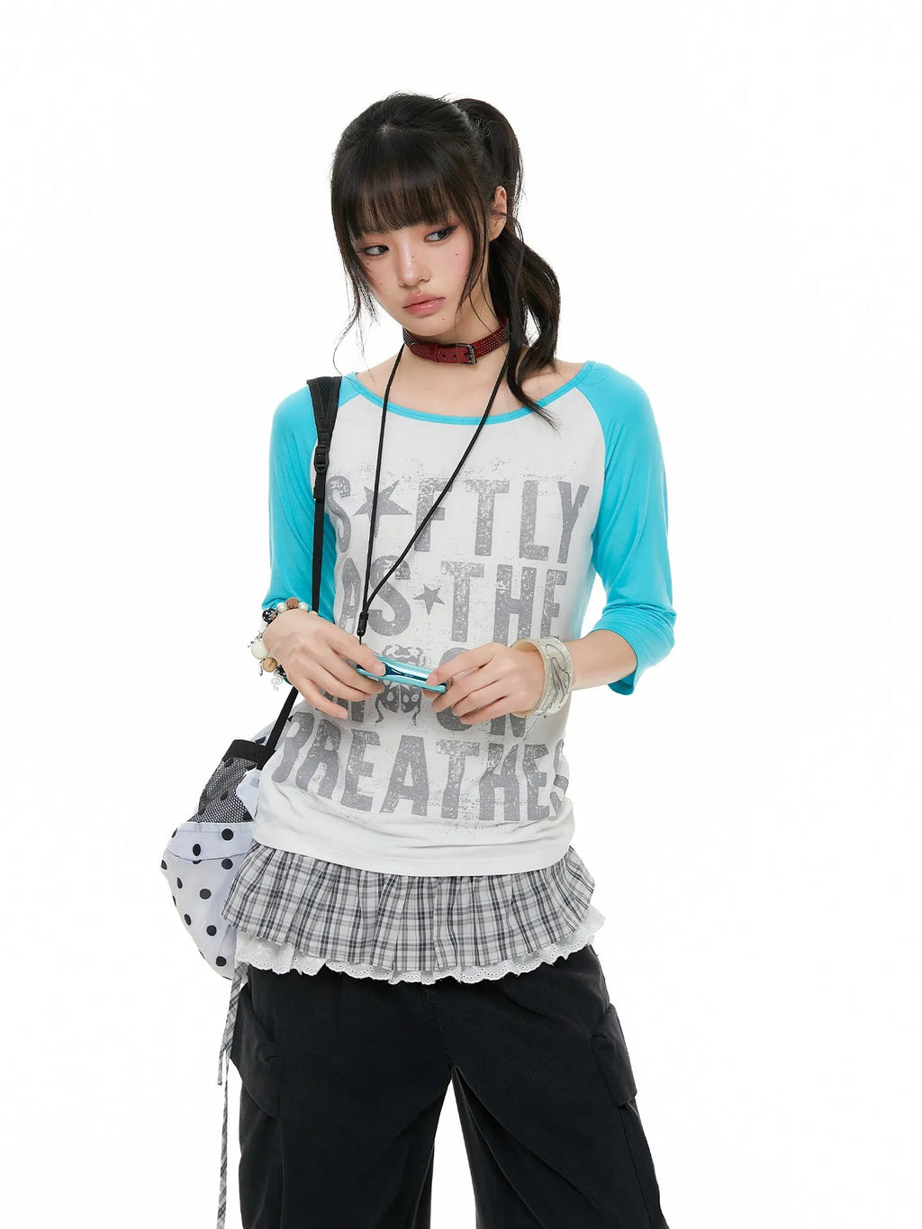 Contrast Raglan Graphic T-Shirt OL2379