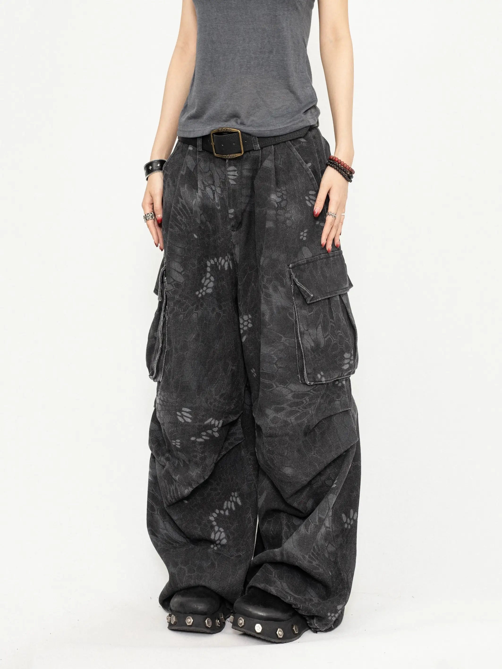 ヘビ柄カモカーゴパンツ