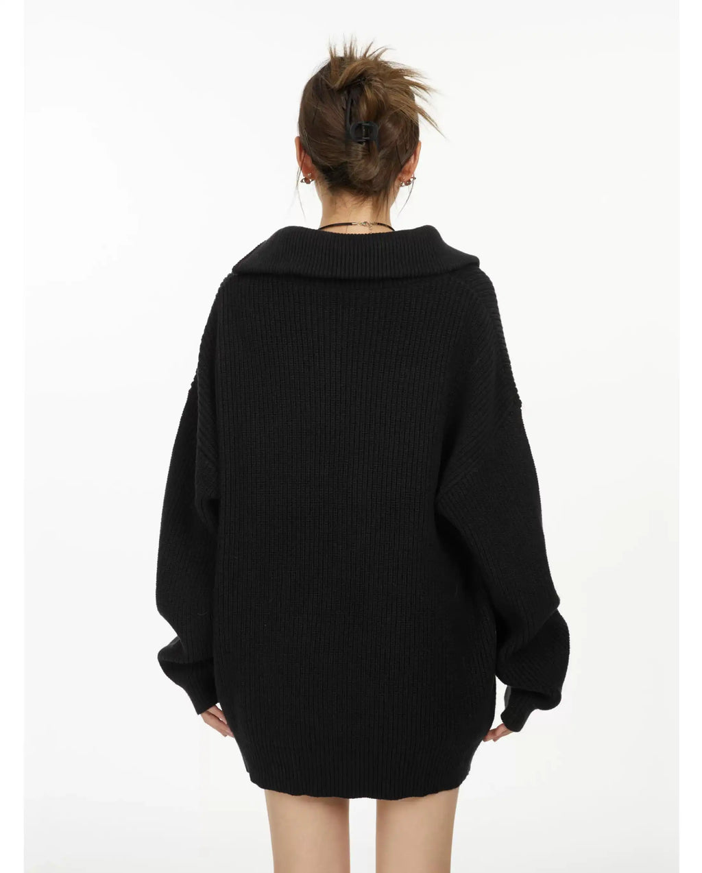 刺繍ハイネックジップニット