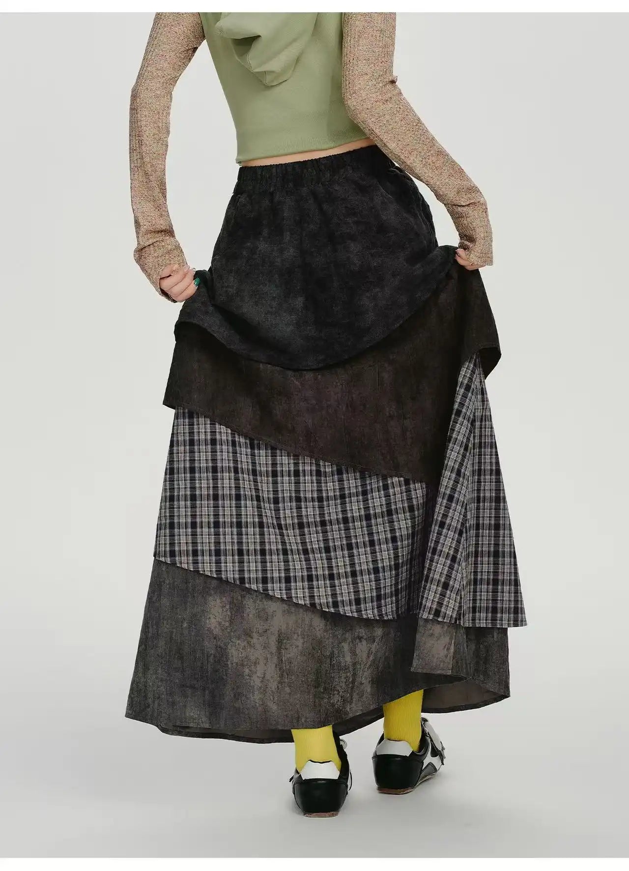 Check Tiered Skirt    OL1907