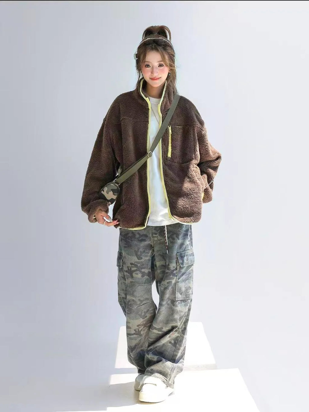 Stand Collar Contrast Fleece Jacket   OL1916