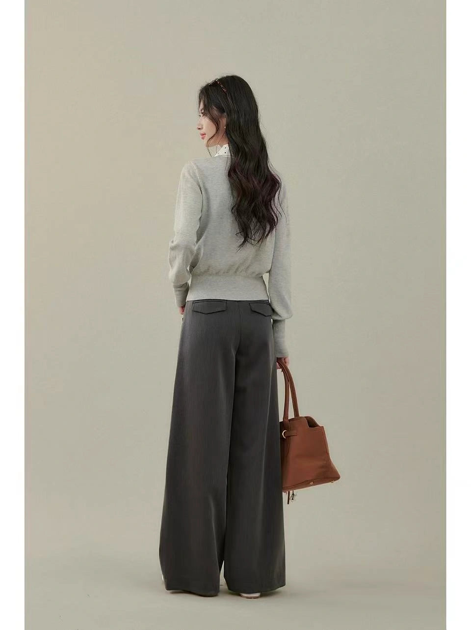 Colorblock Embroidered Knit Cardigan    OL1935