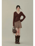 Asymmetric Hem V-Neck Knit    OL1938