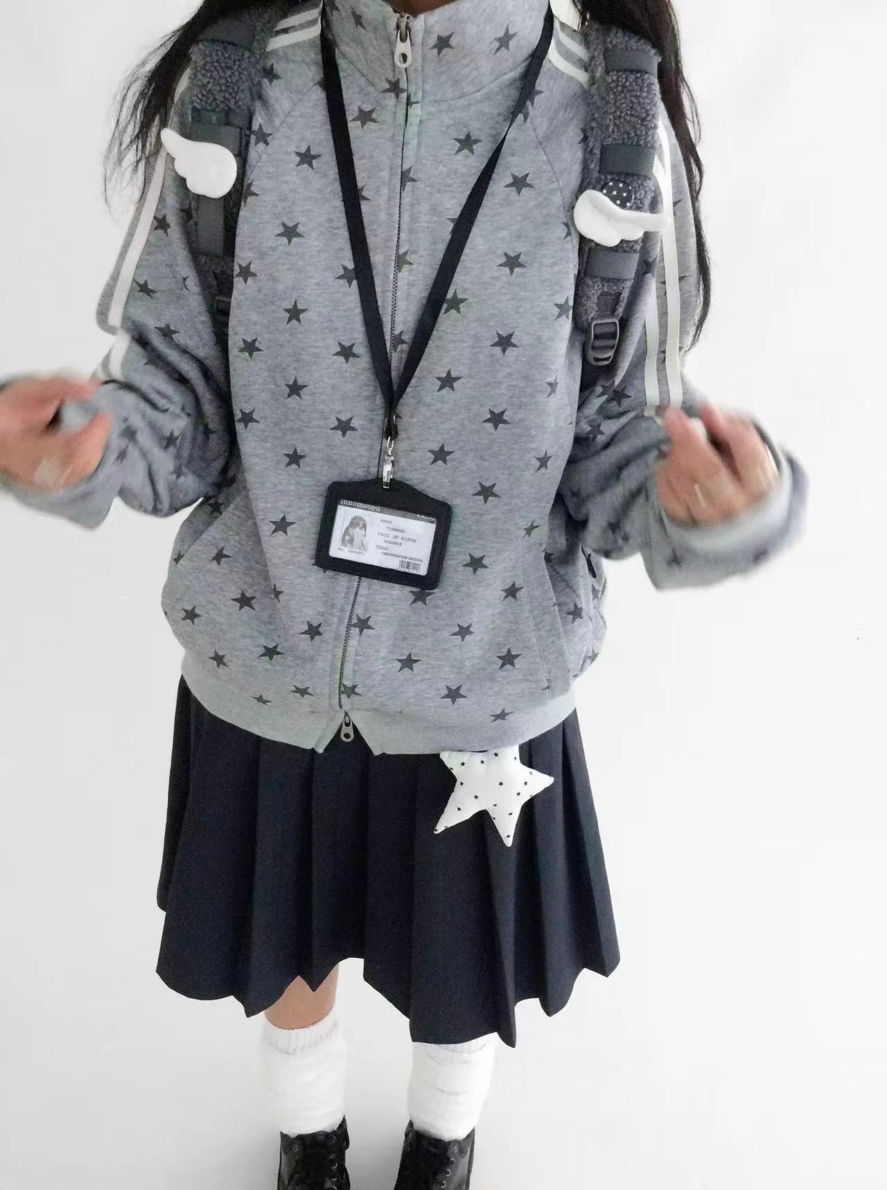 Fragment Star High Neck Relaxed Sweatshirt   oliviroa オリヴィオラ