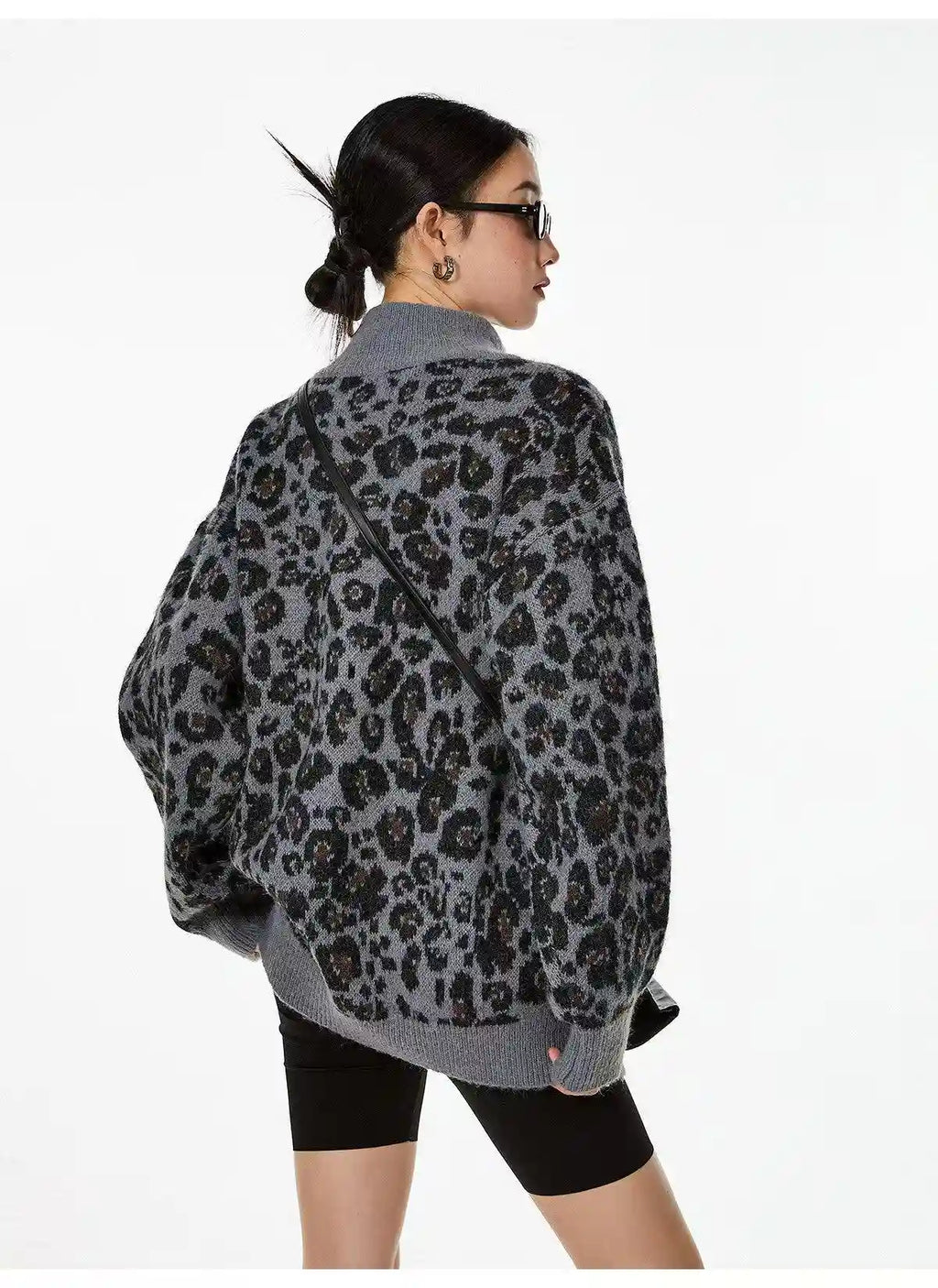 Vintage Leopard Jacquard Relaxed Cardigan   OL2080