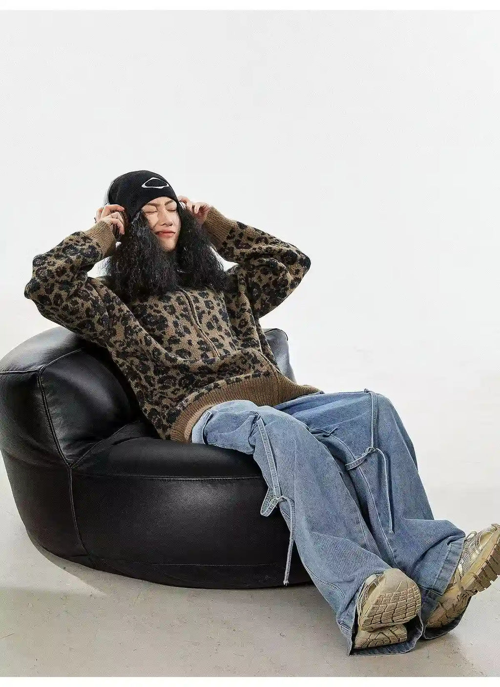 Vintage Leopard Jacquard Relaxed Cardigan   OL2080