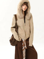 Cropped Hooded Knit Cardigan with Detachable Fur Collar   OL2087