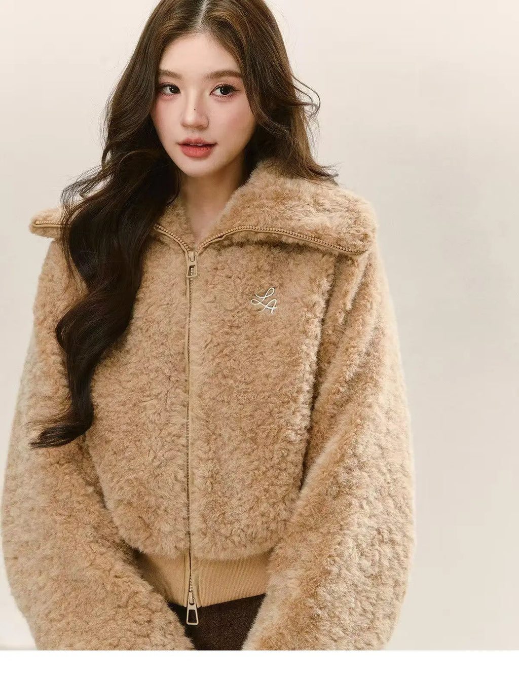 Structured Faux Fur Collar Short Jacket   OL2140