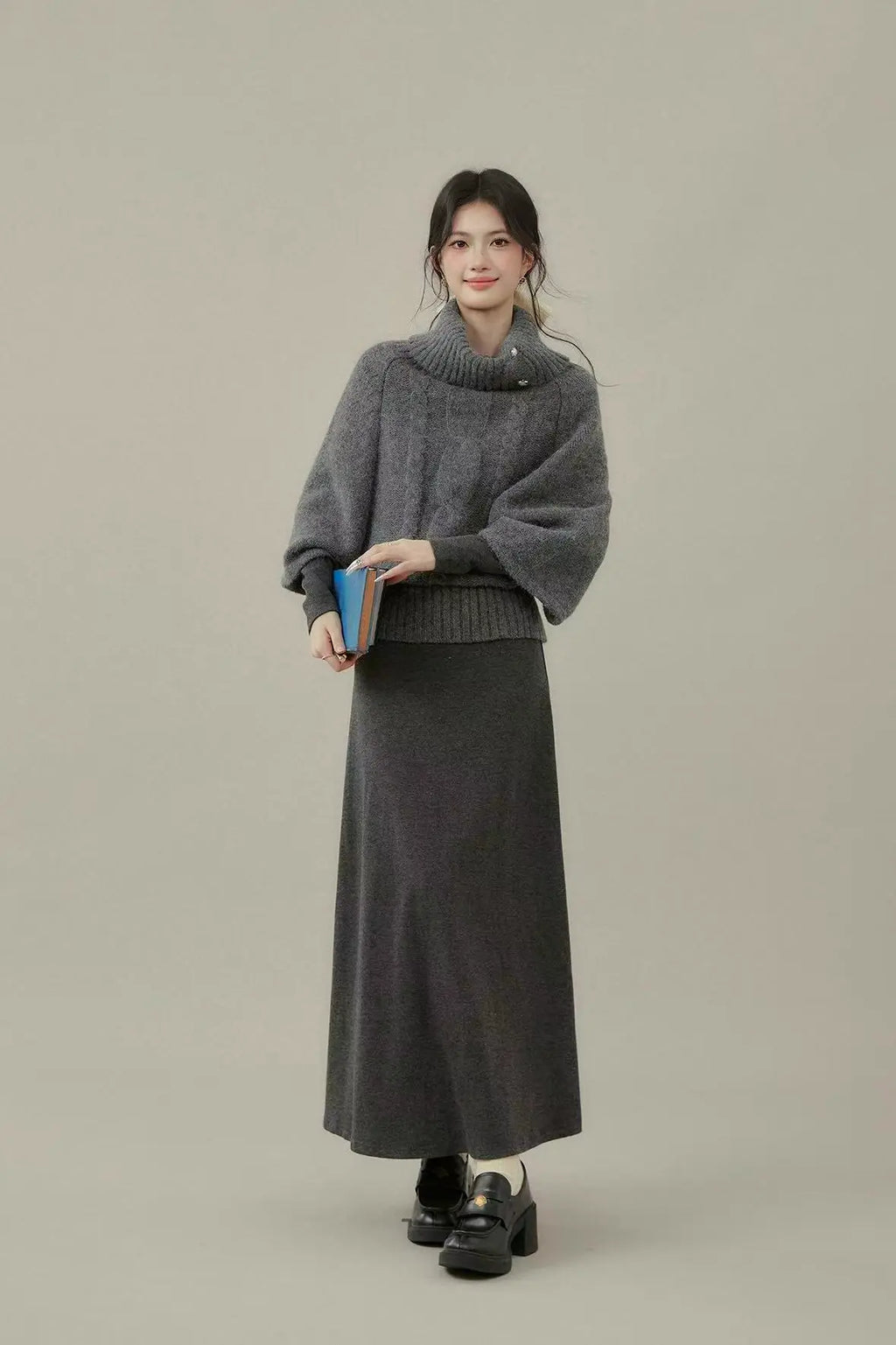 Cable High Neck Short Top OL2156