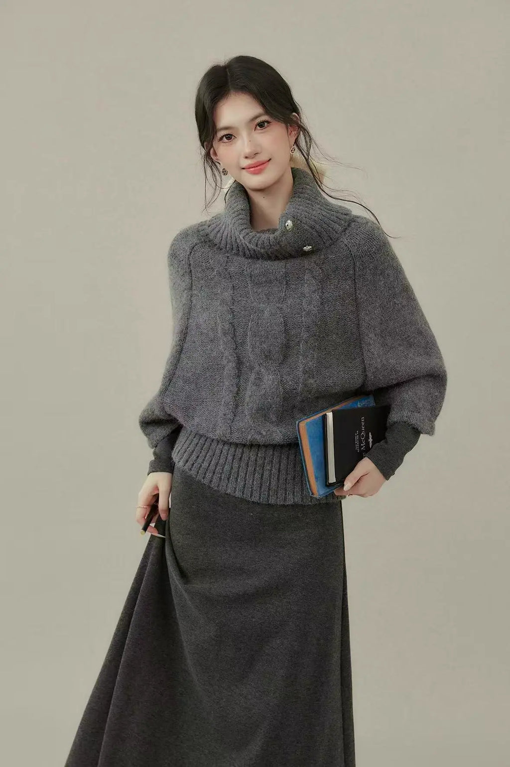 Cable High Neck Short Top OL2156