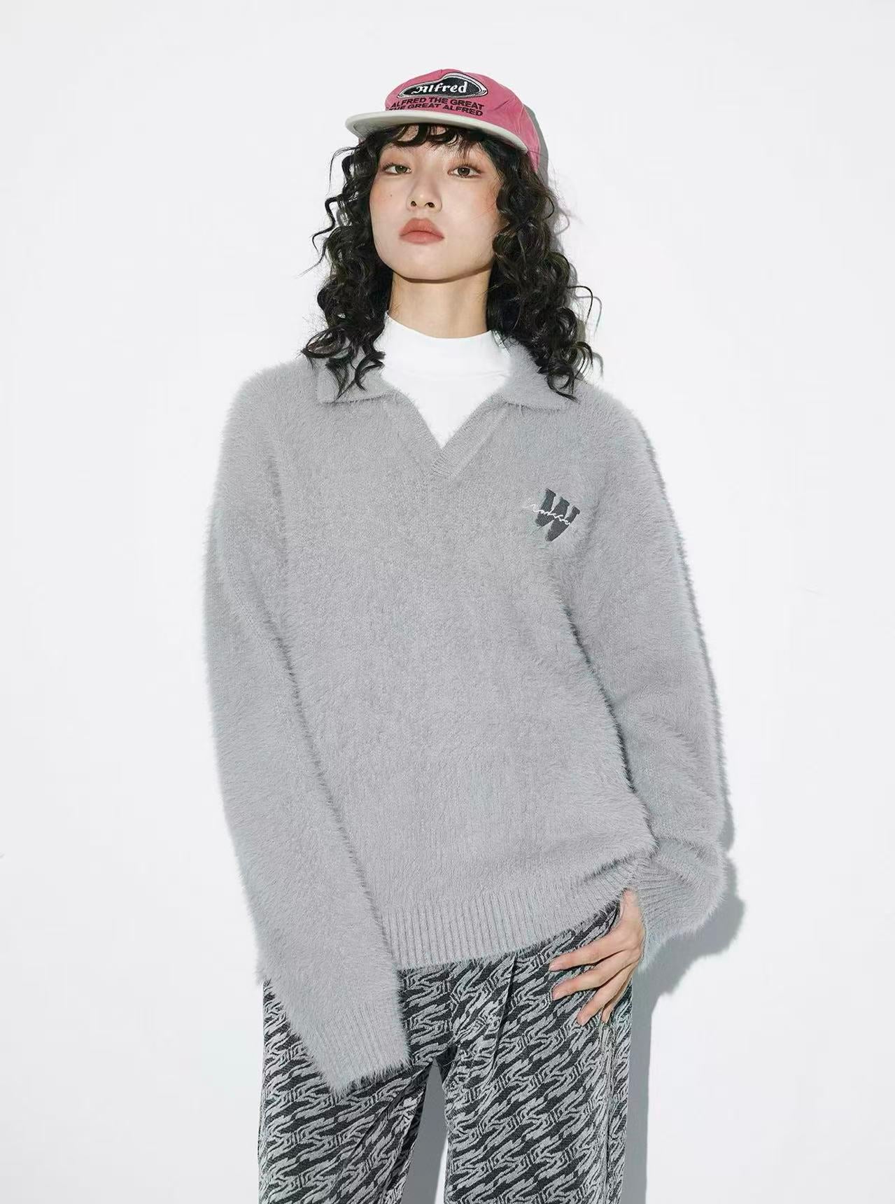 Faux Fur V-Neck Sweater   OL2171