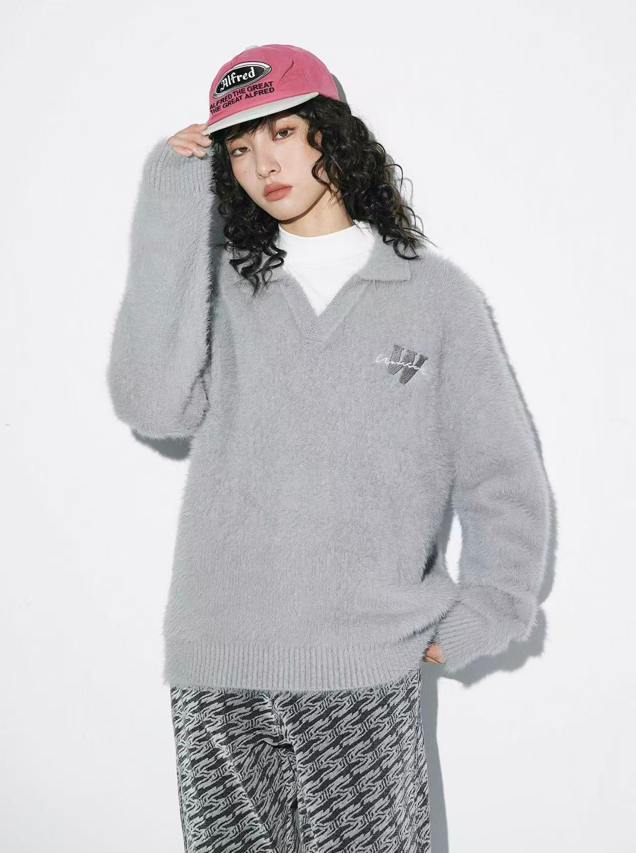 Faux Fur V-Neck Sweater   OL2171