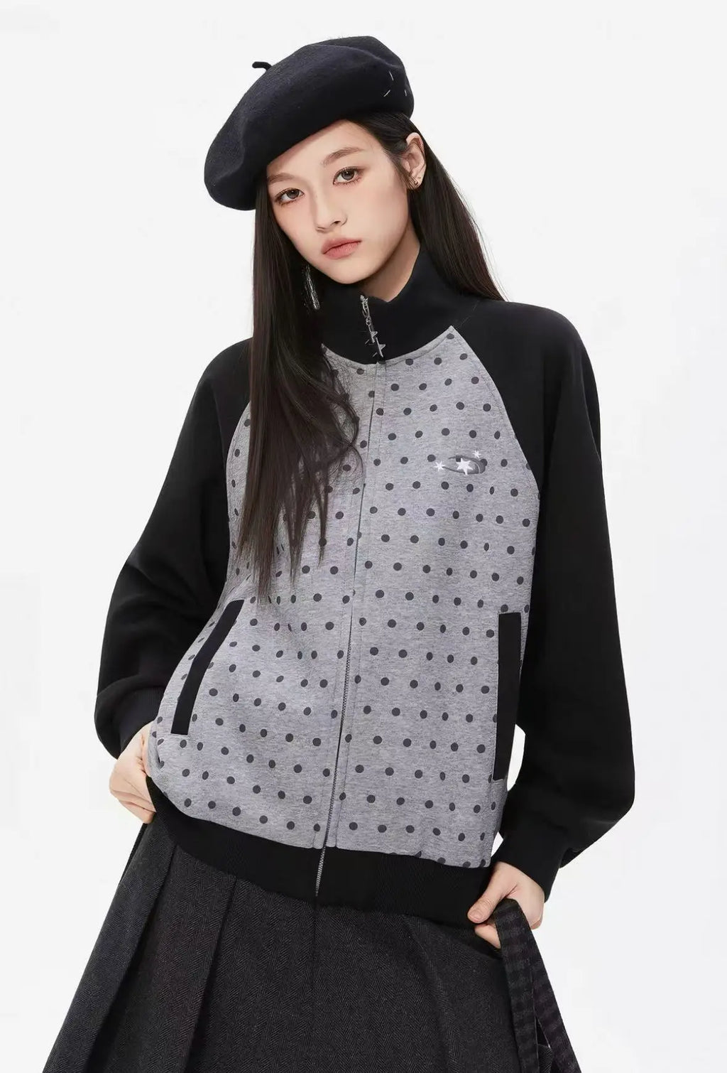 Polka Dot Zip Sweat Jacket   oliviroa オリヴィオラ
