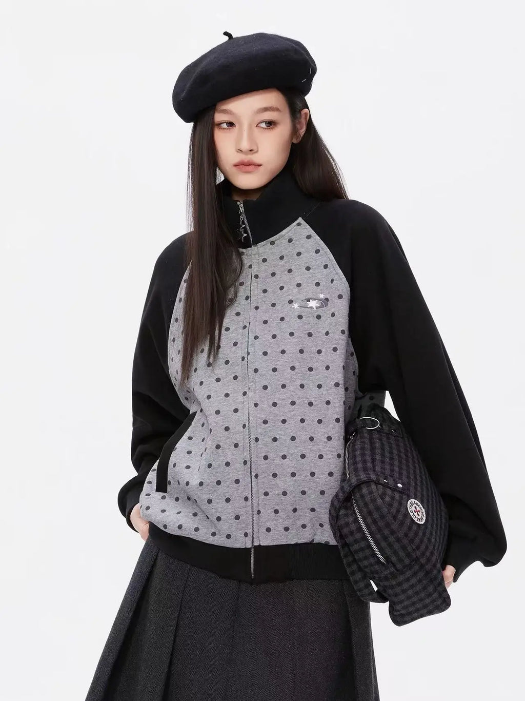 Polka Dot Zip Sweat Jacket   oliviroa オリヴィオラ