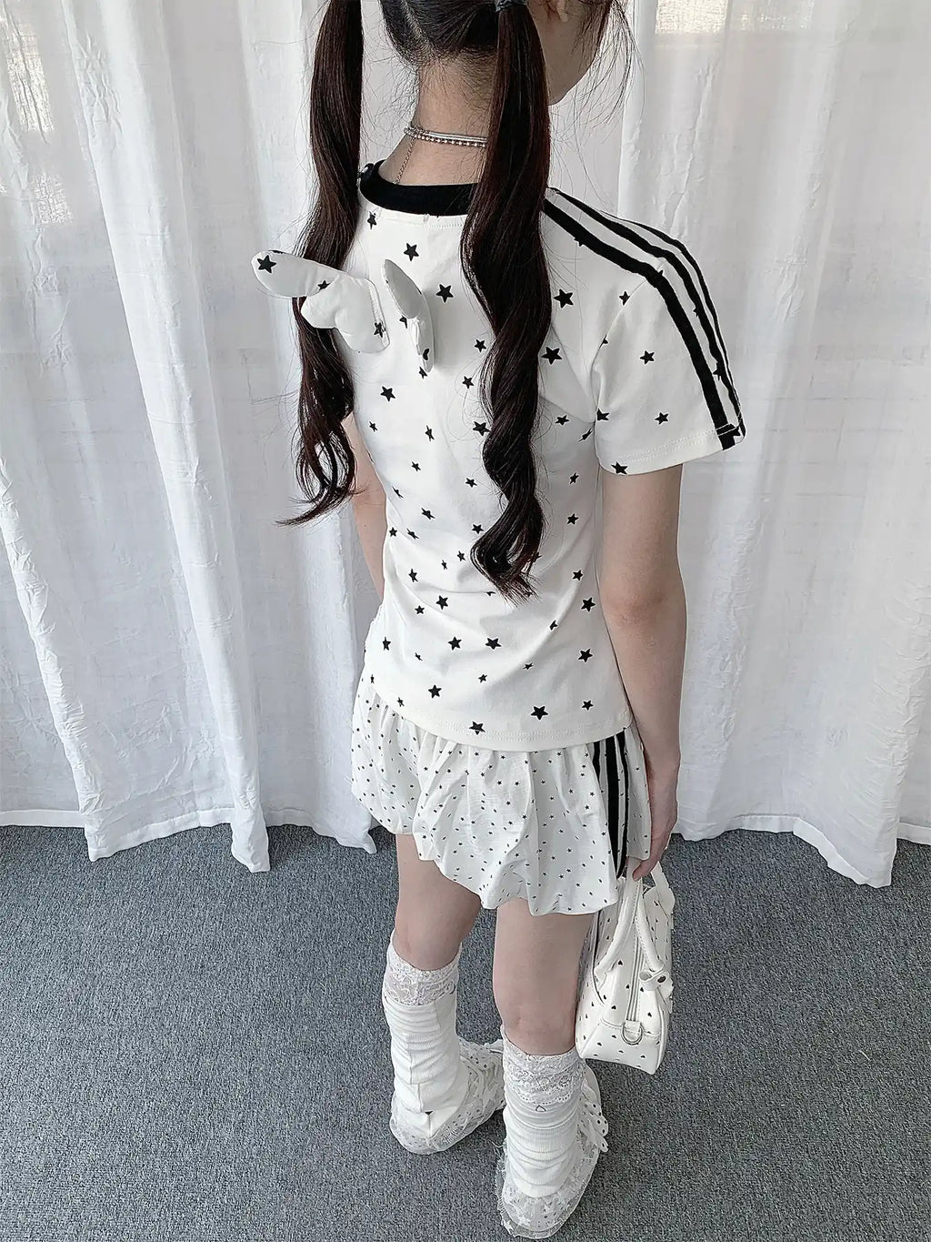 Star Print Angel Wing V Neck T-Shirt oliviroa オリヴィオラ