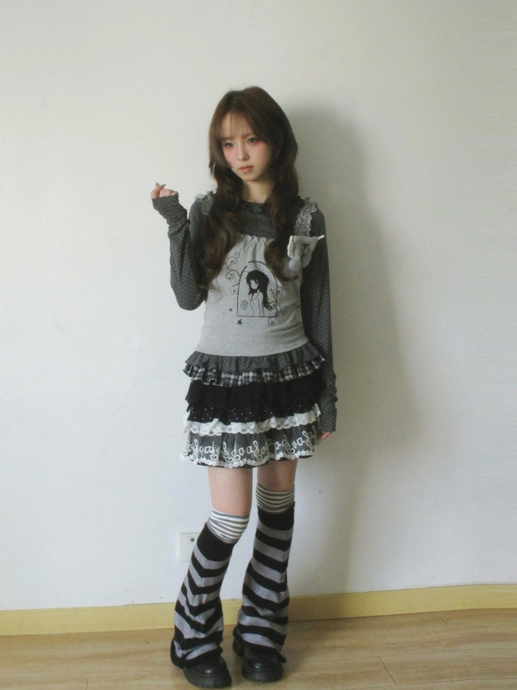 Star Print Layered Slim Long Sleeve Tee OL2440