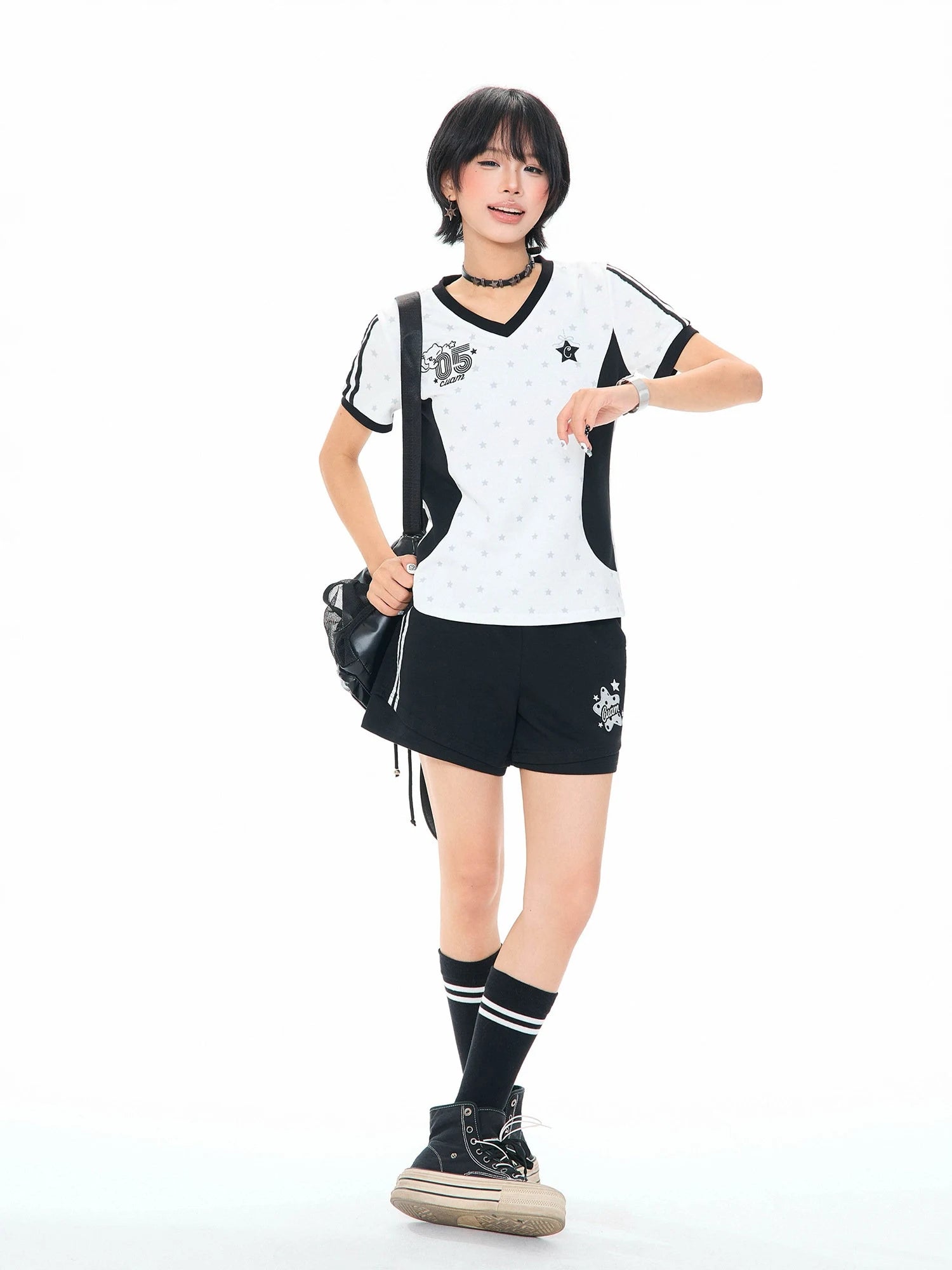 Star All Over Print V Neck Sporty Crop Tee OL2318