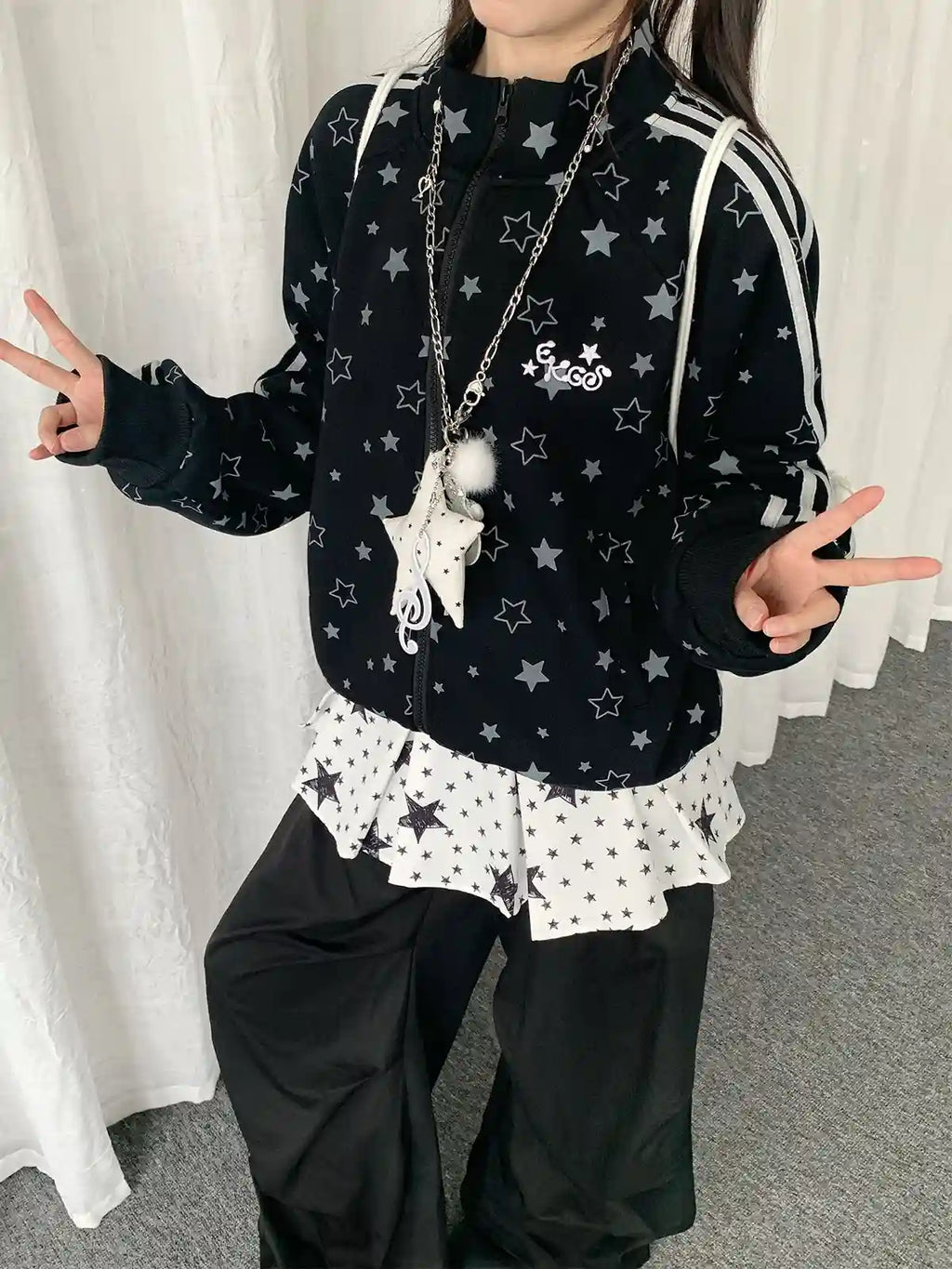 Y2K Star Oversized Sweatshirt   oliviroa オリヴィオラ