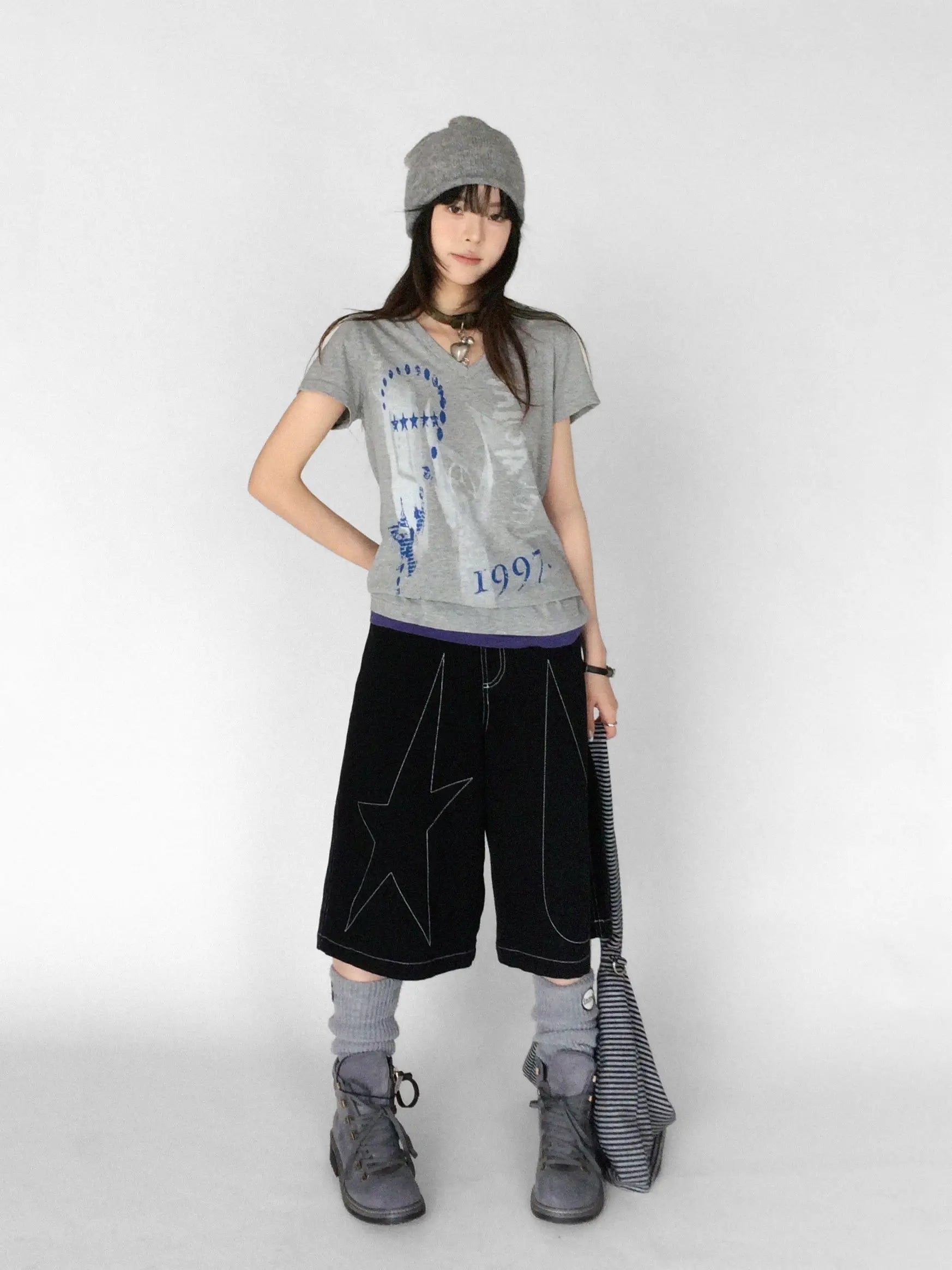 Vintage Contrast V Neck Tee OL2354