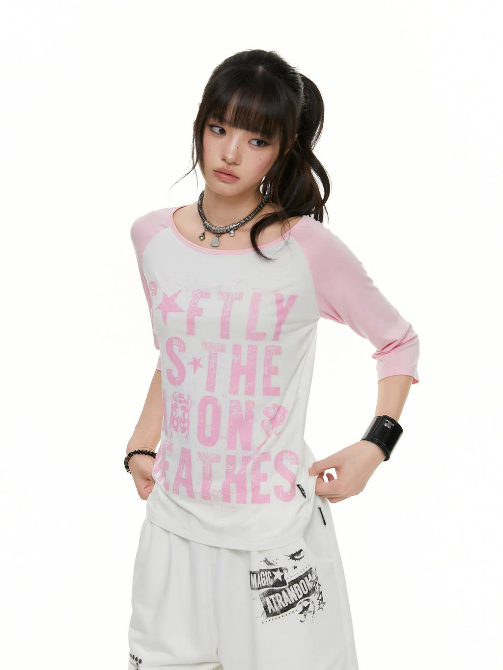 Contrast Raglan Graphic T-Shirt OL2379