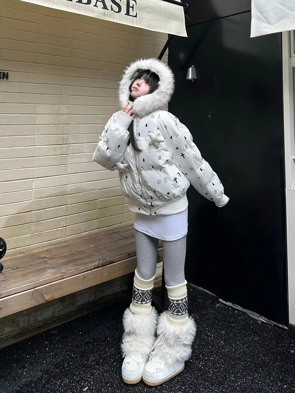 Star Embossed Detachable Fur Collar Puffer OL2445