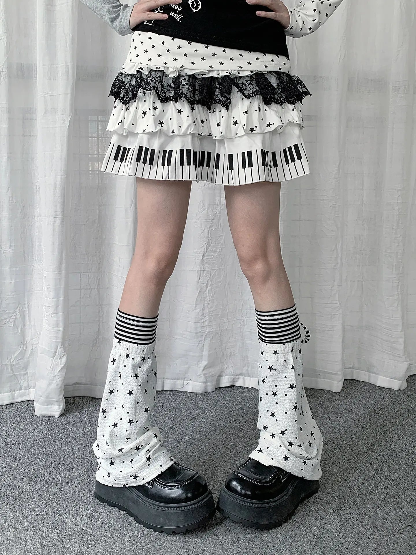 Star Stripe Lace Up Leg Warmers OLA031