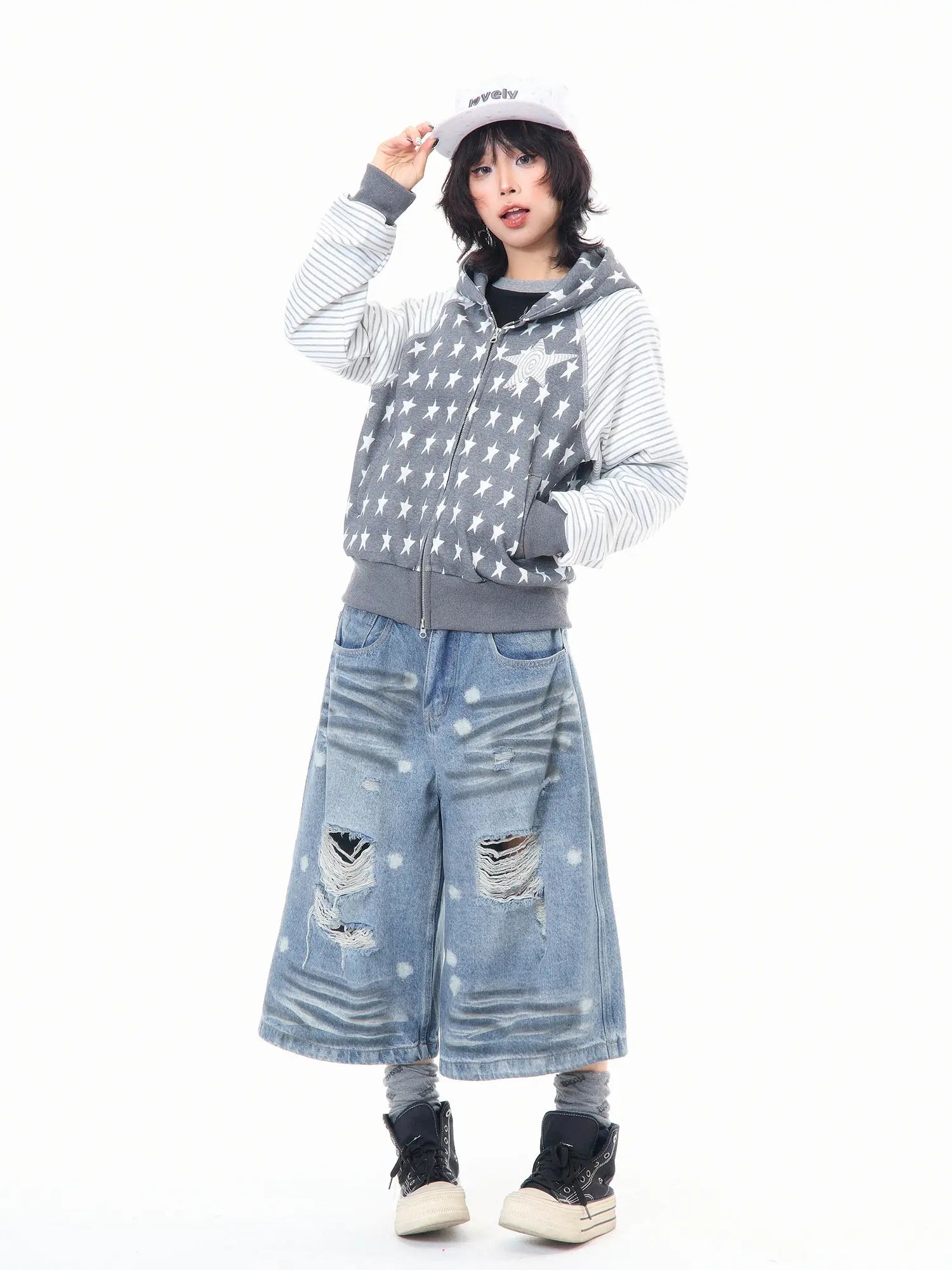 Star Embroidered Stripe Cropped Hoodie OL2384