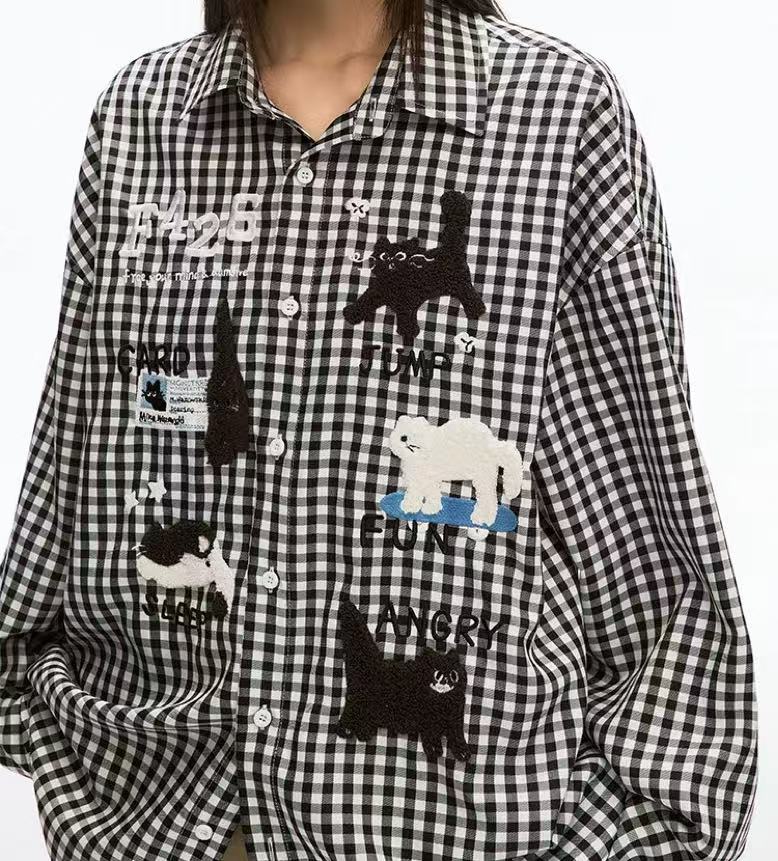 Cute and relaxed cat embroidered check shirt OL1821