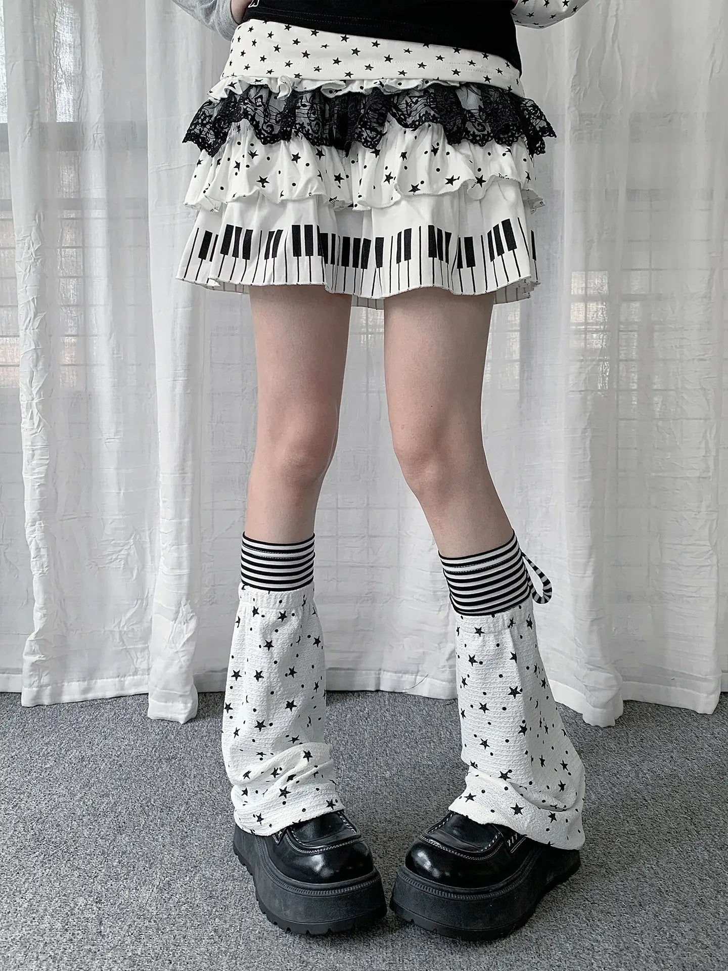 Star Stripe Lace Up Leg Warmers OLA031