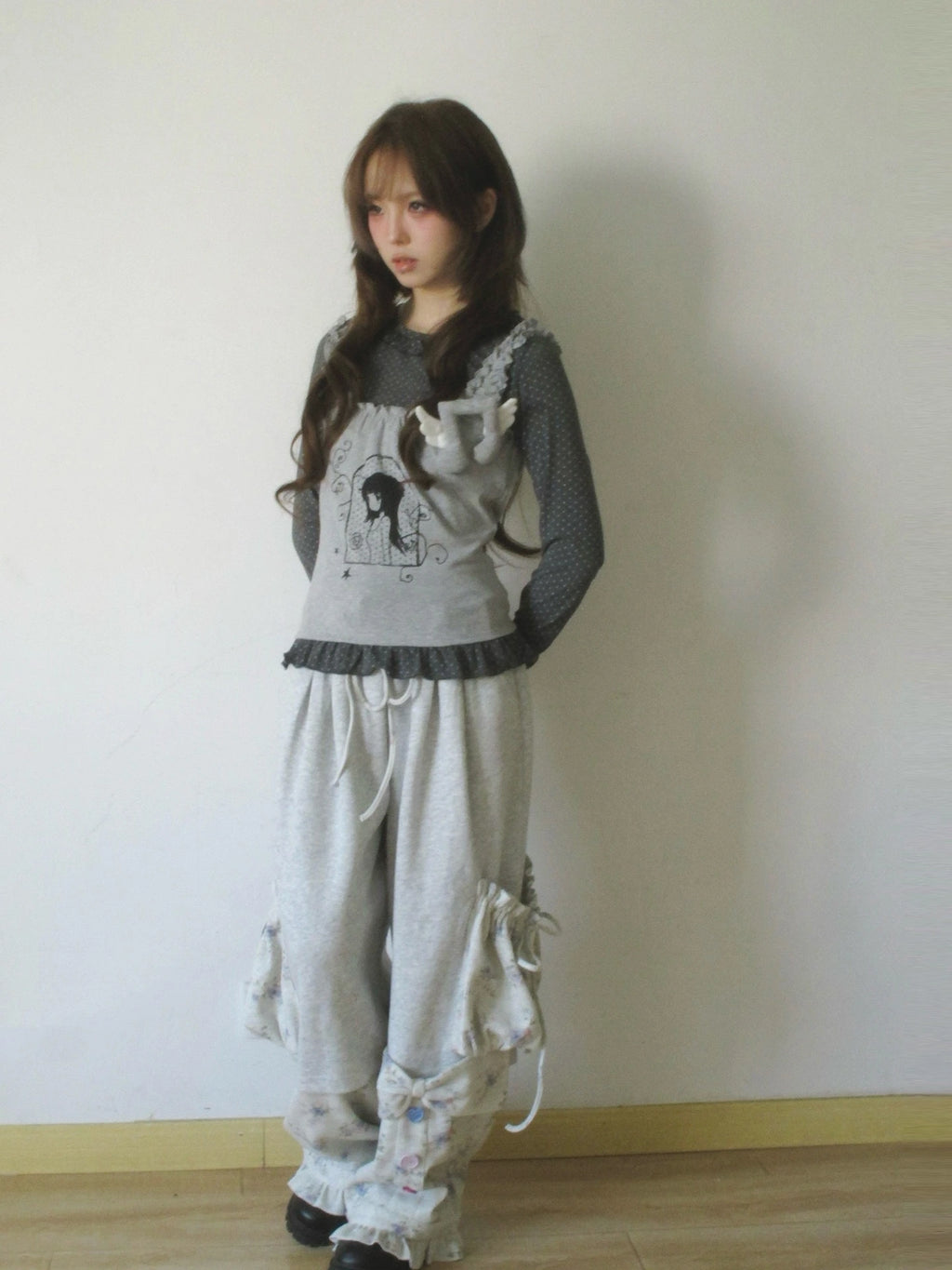 Star Print Layered Slim Long Sleeve Tee OL2440
