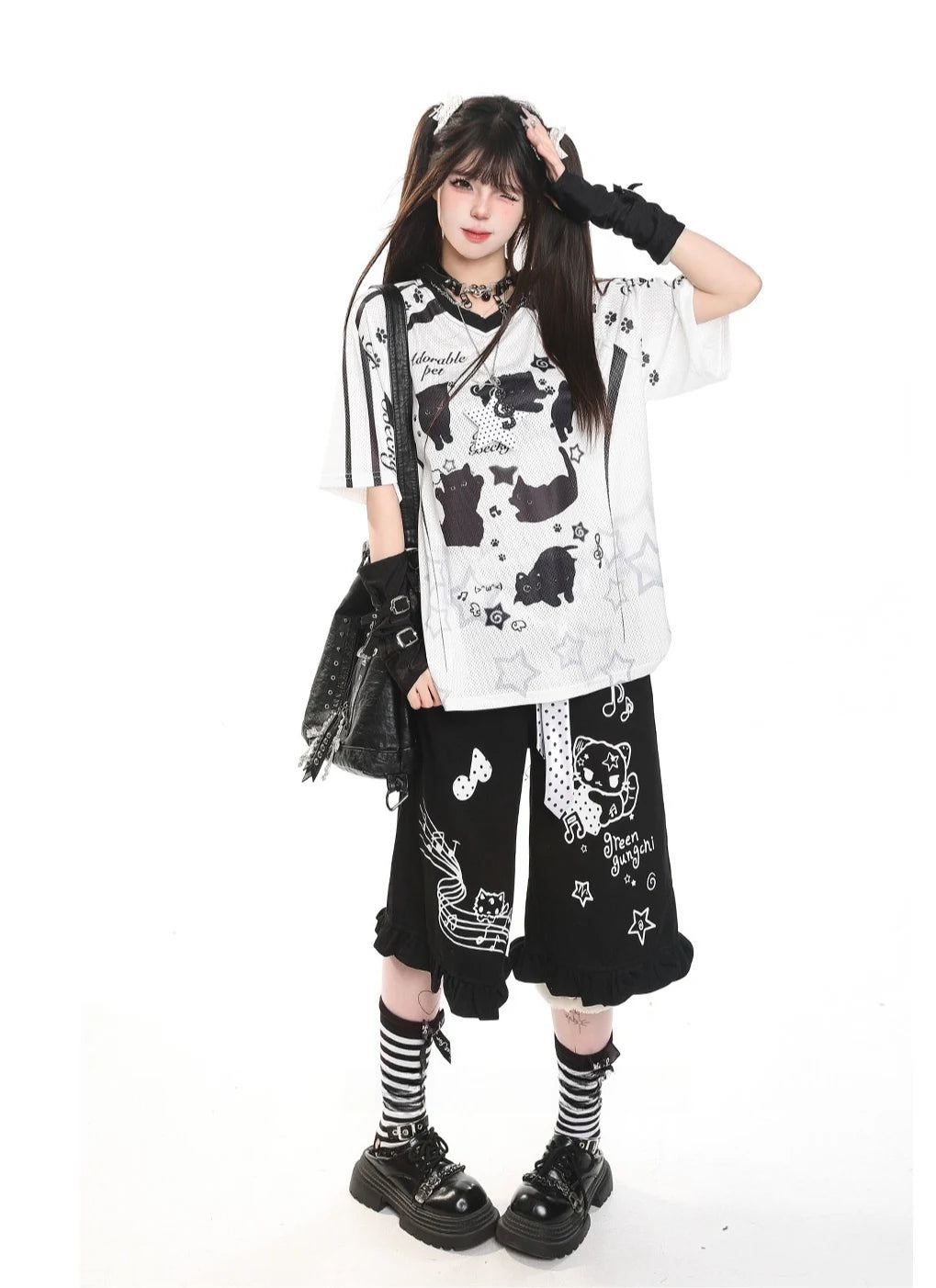 Cat Graphic V Neck T Shirt OL2367