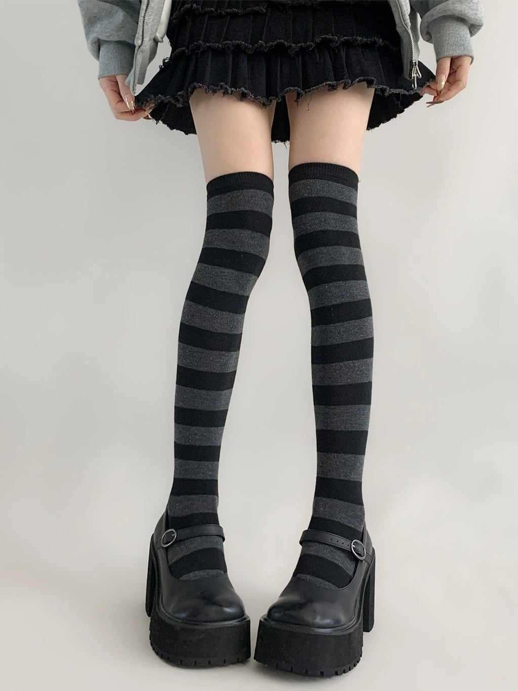 Stripe Color Over Knee Socks oliviroa オリヴィオラ