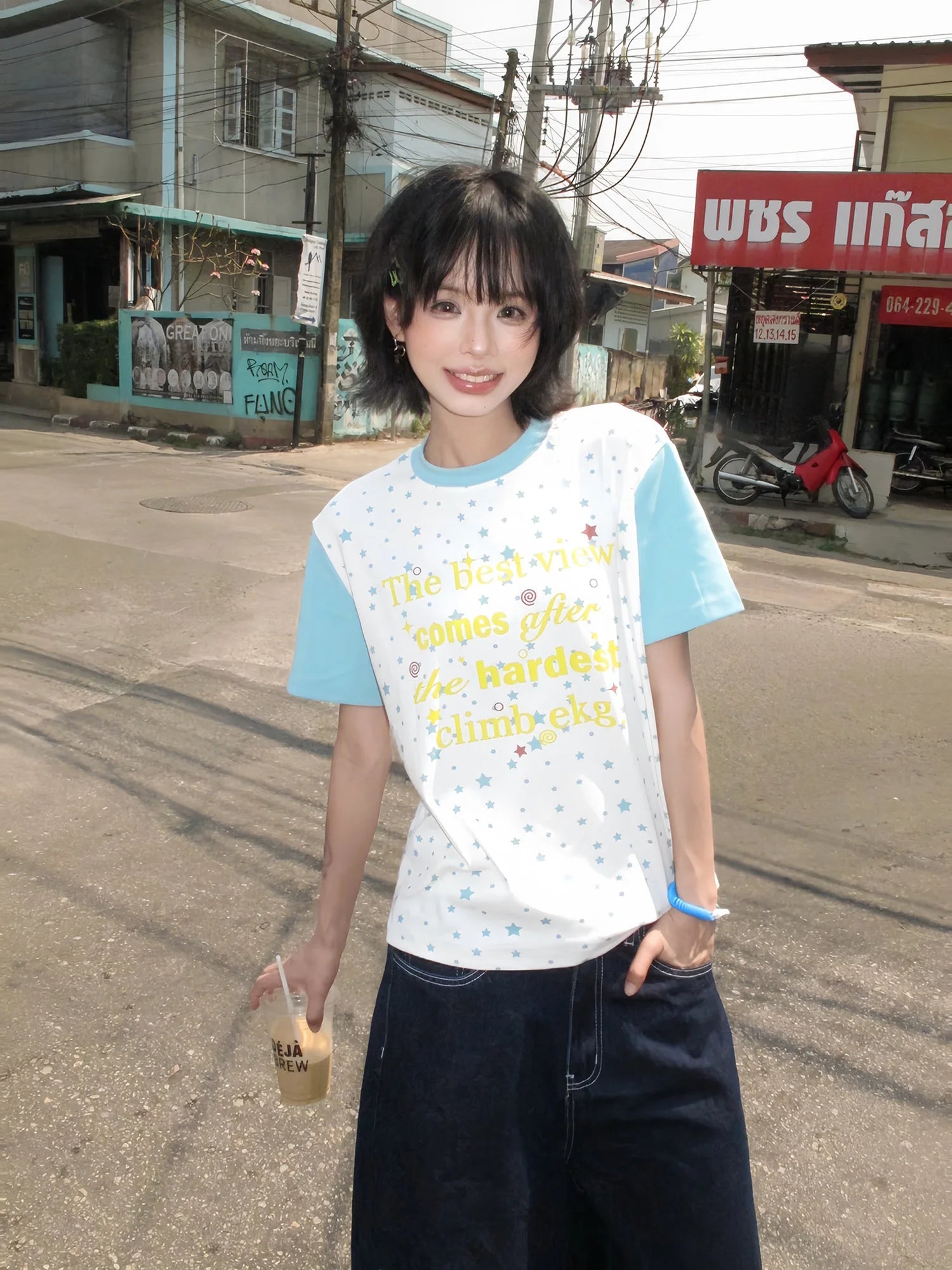 Star Letter Graphic Fitted T Shirt oliviroa オリヴィオラ