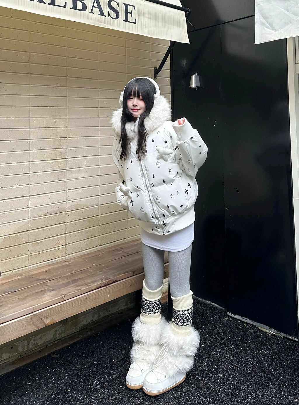 Star Embossed Detachable Fur Collar Puffer OL2445