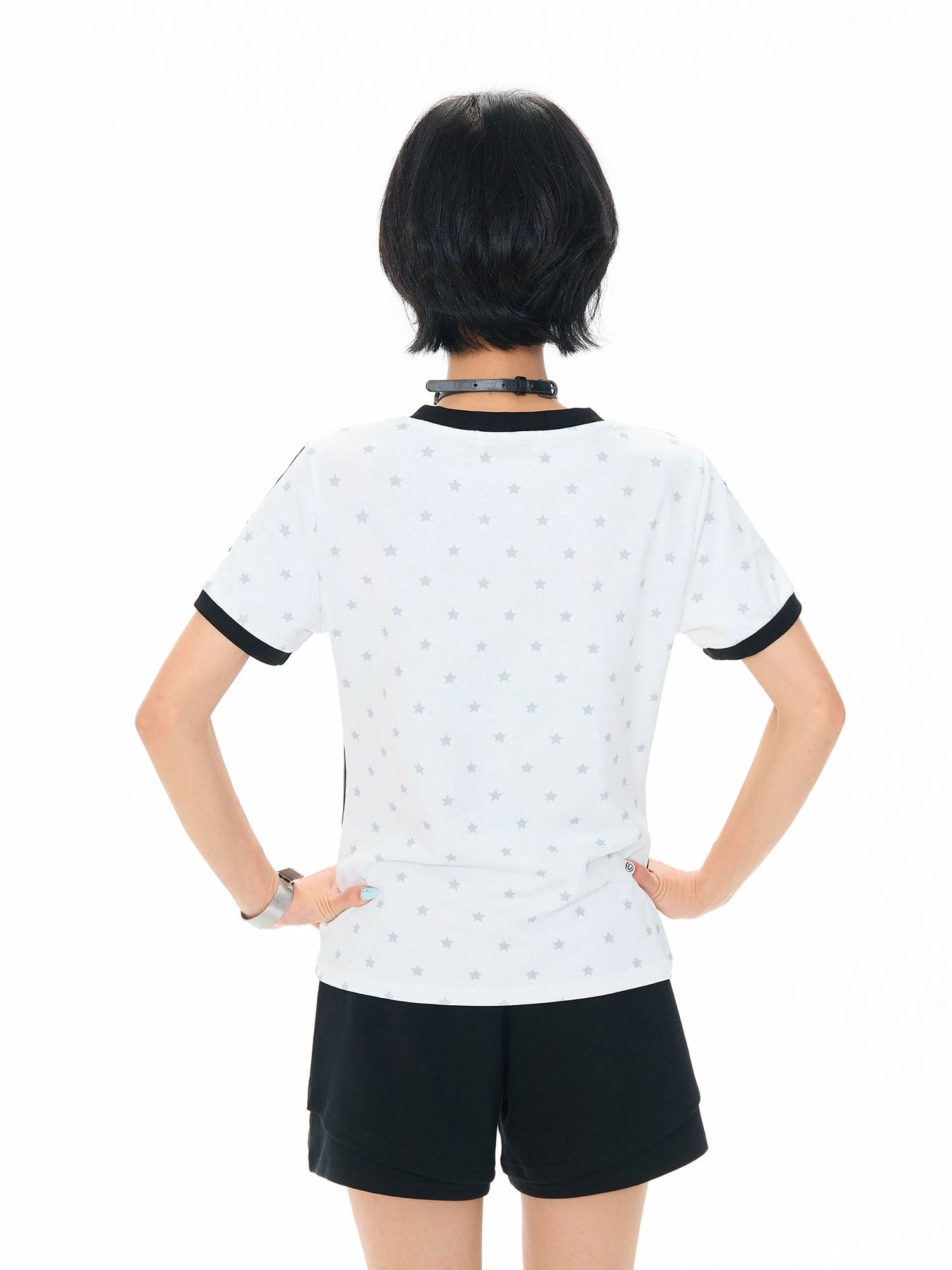 Star All Over Print V Neck Sporty Crop Tee OL2318