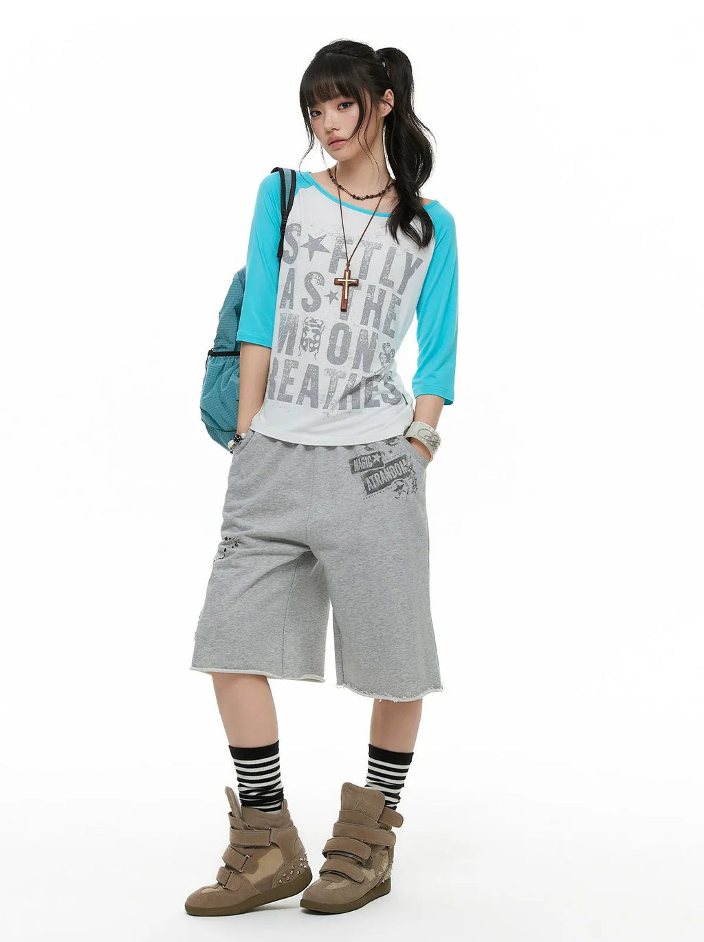 Contrast Raglan Graphic T-Shirt OL2379