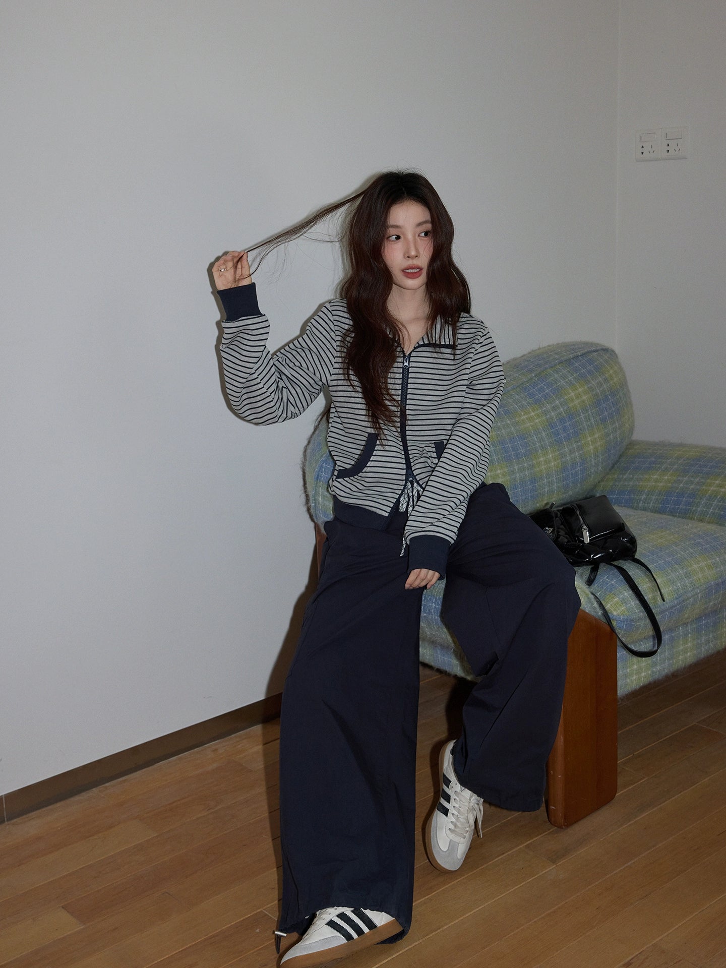 Casual Gray Zip-Up Jacket OL1823