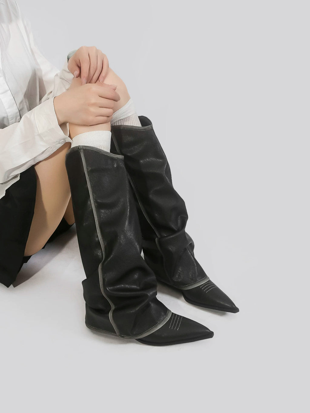 Distressed Pointed Toe Slouch Boots OLA066 oliviroa オリヴィオラ