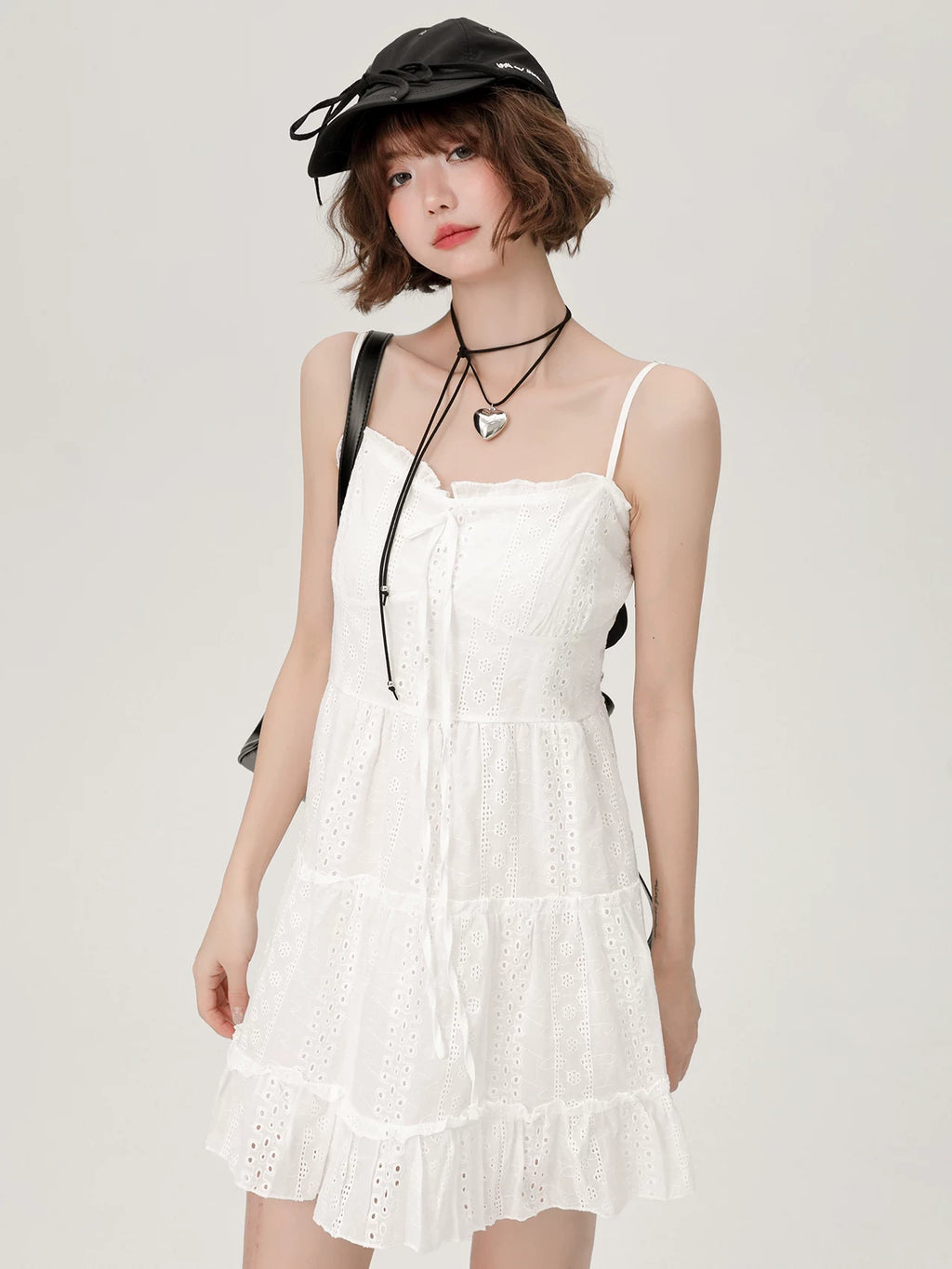 Bow Eyelet Tiered Cami Dress OL2471 oliviroa オリヴィオラ