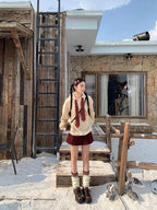 リボン付き刺繍フーディ