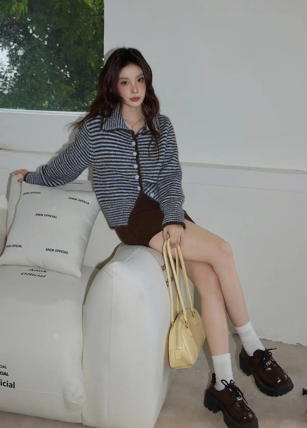 大人見えブラウンの襟付きニットトップス   OL1877