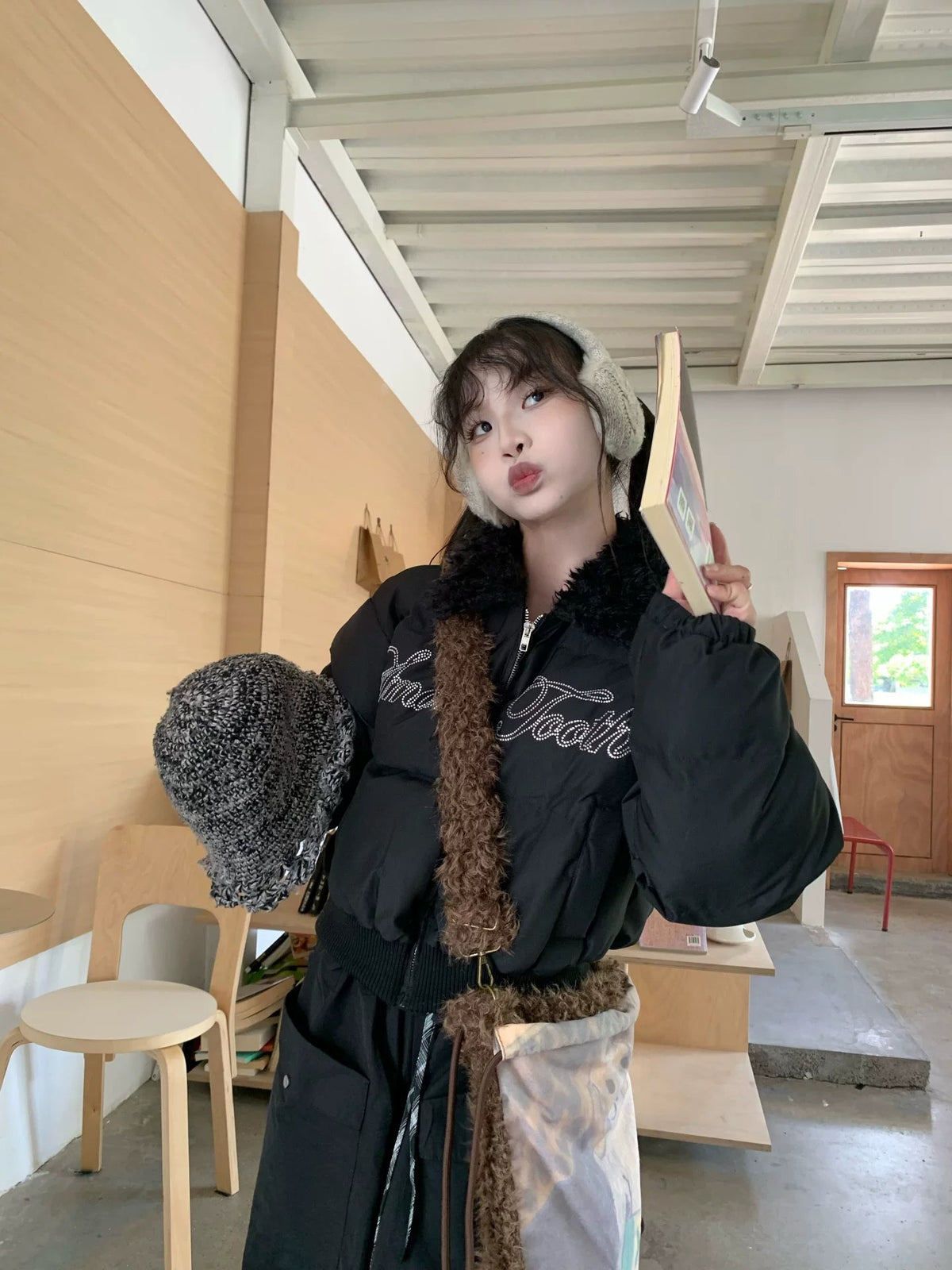 Rhinestone Fur Collar Padded Jacket OL2469 oliviroa オリヴィオラ