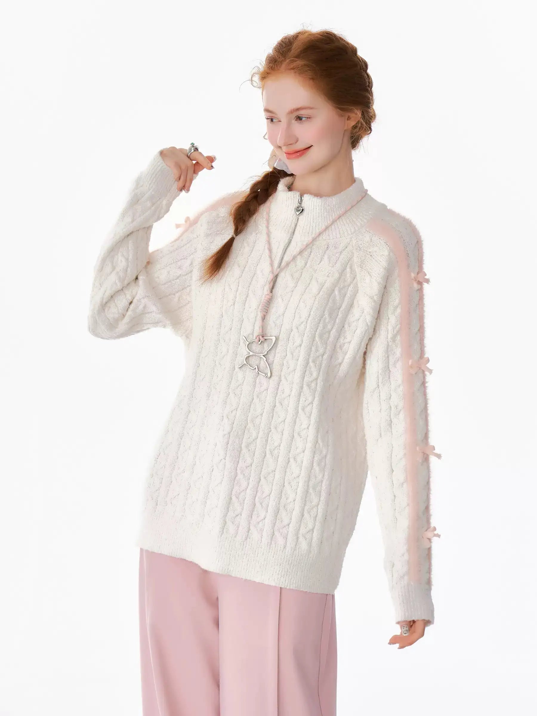 white ribbon design halfzip knit