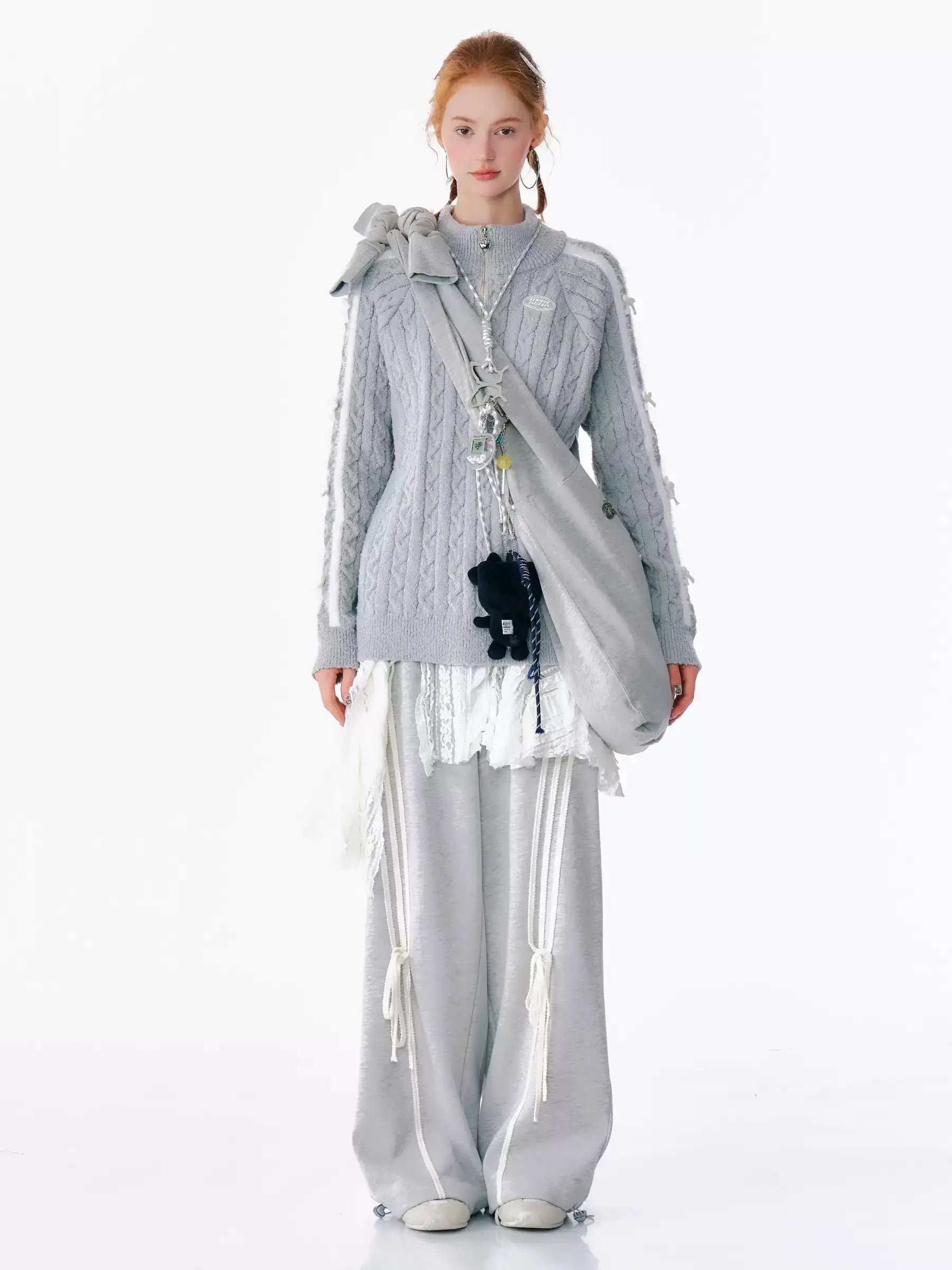 グレー リボン付き ケーブルニット レディース